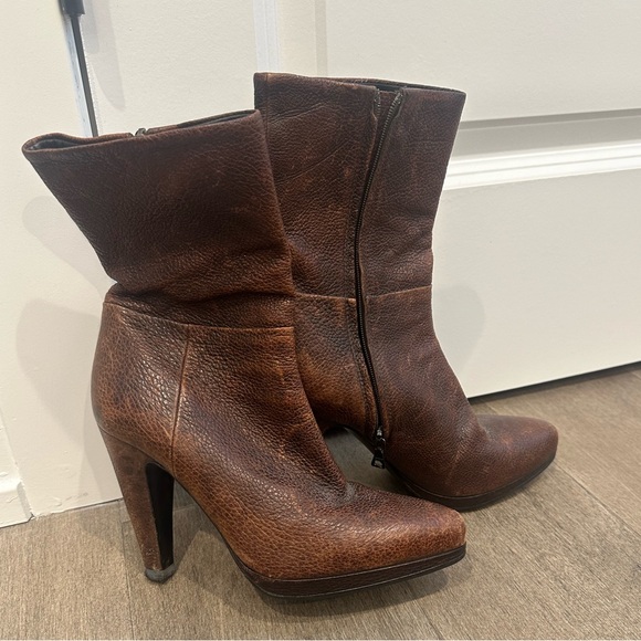 PRADA Pebbled Leather Platform Heeled Boot ($1395 Retail) - Picture 2 of 7